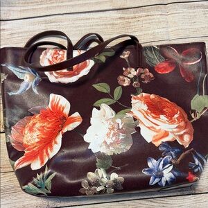 Floral tote bag